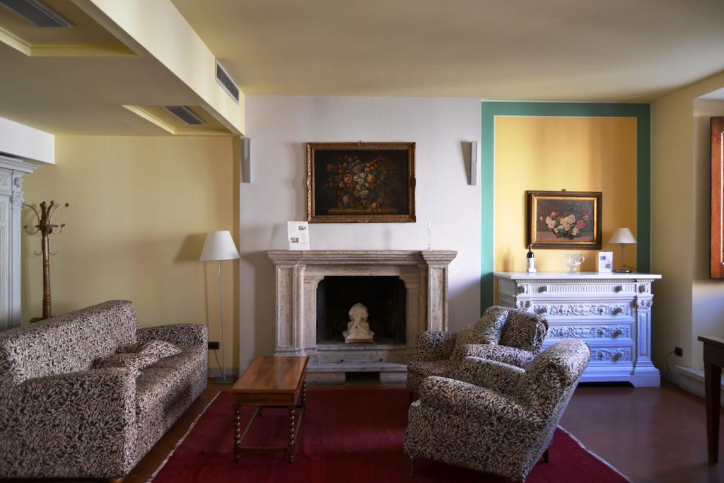 Casa Lemmi Guest House San Quirico d'Orcia Ruang foto