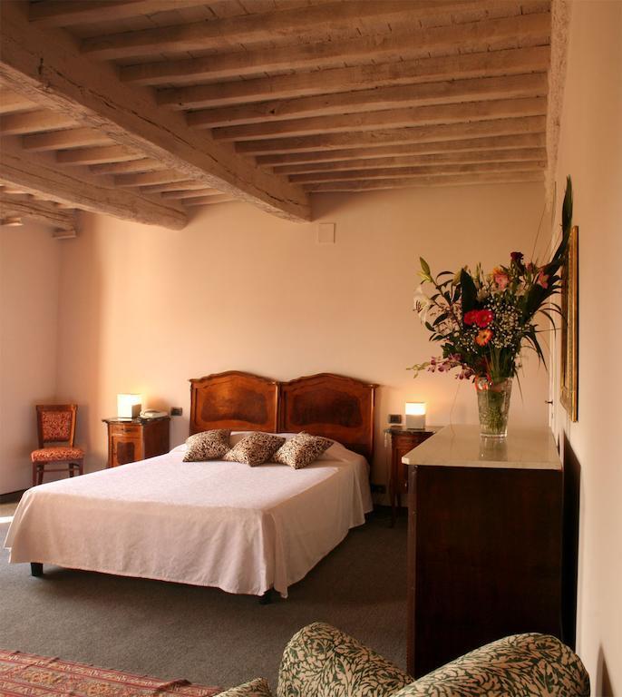 Casa Lemmi Guest House San Quirico d'Orcia Ruang foto